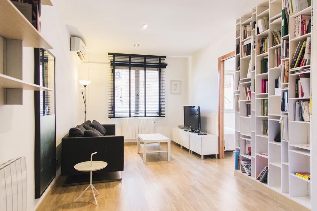 Morlan Bcn Apartment Barcellona Esterno foto